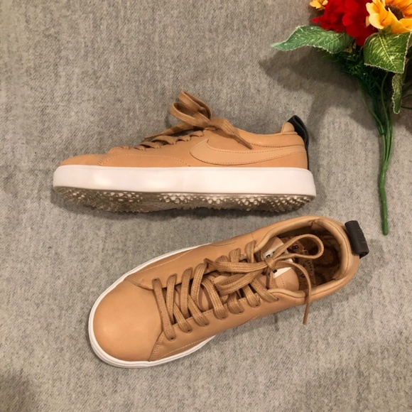 Tan & White Nike Golf Club Sneakers - Picture 1 of 16